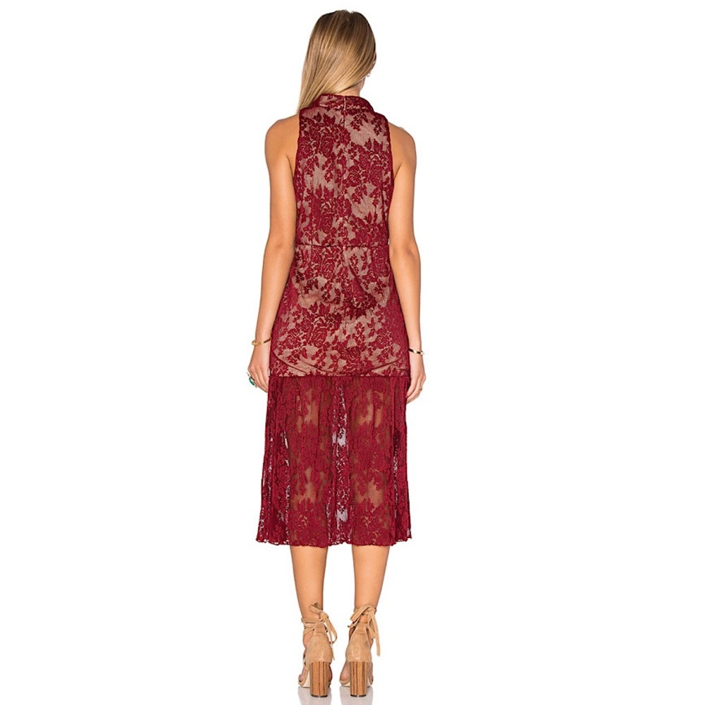 RED LACE MIDI DRESS - Picture 3 of 10